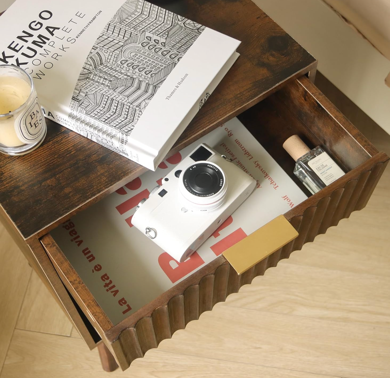 Nightstand table - Image 2